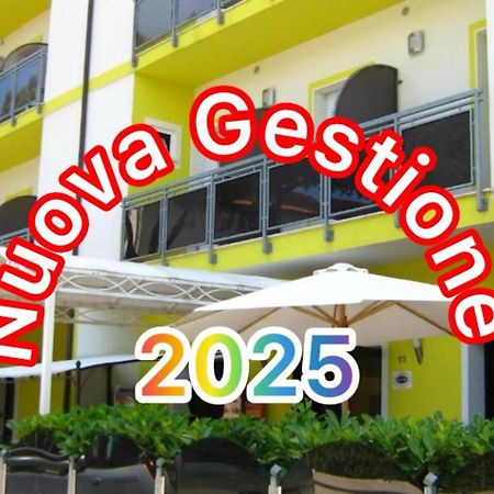 Hotel Dream Rimini Bagian luar foto