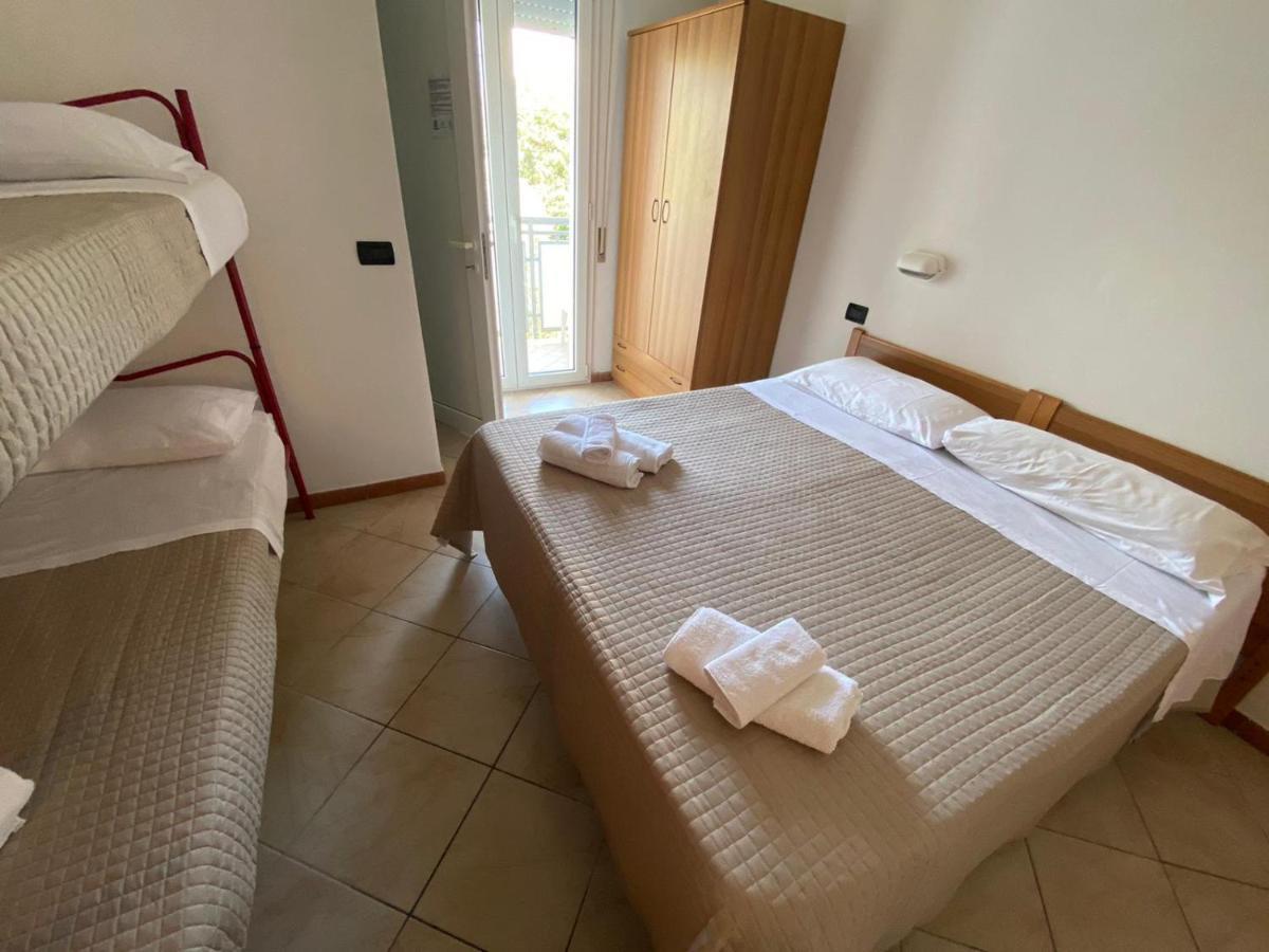 Hotel Dream Rimini Bagian luar foto