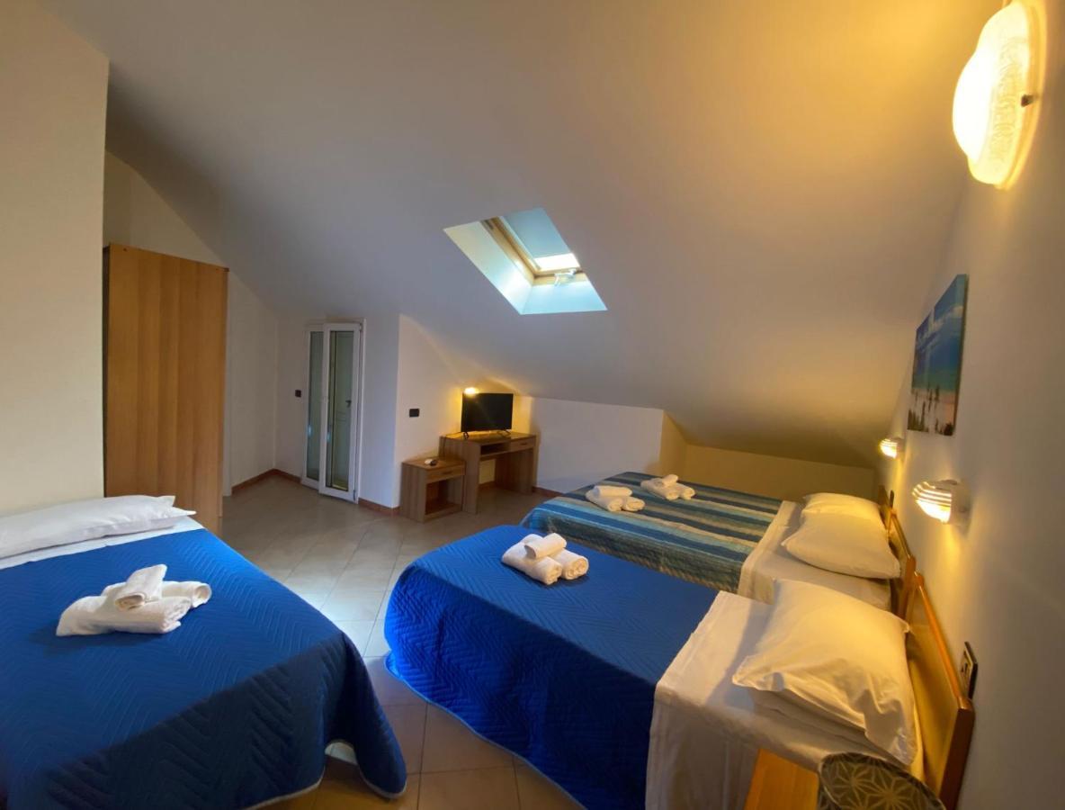 Hotel Dream Rimini Bagian luar foto