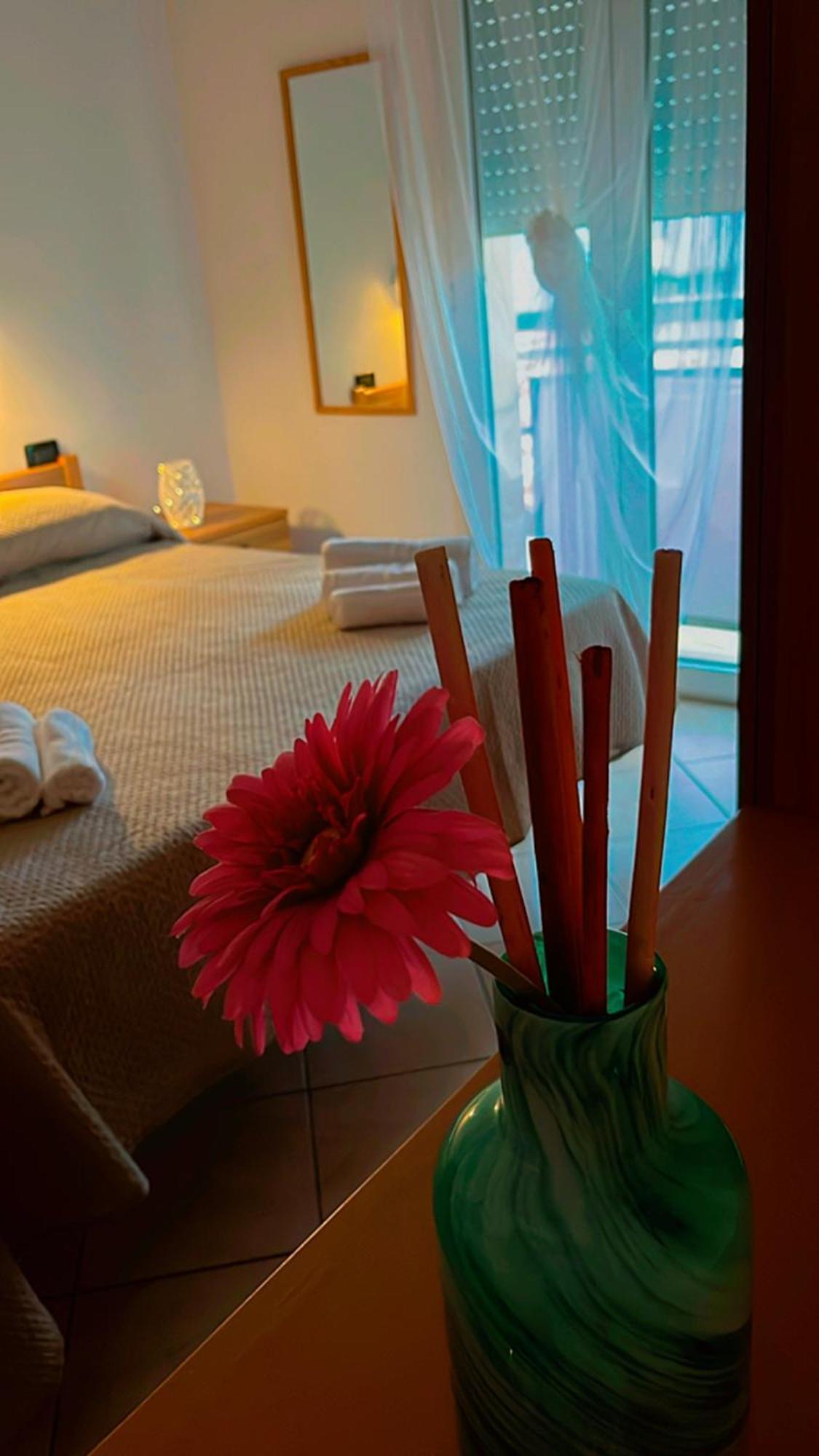 Hotel Dream Rimini Bagian luar foto